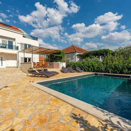 Apartments Luka & Lorena Galovac  Exterior photo