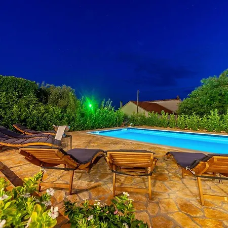 Apartments Luka & Lorena Galovac  Exterior photo